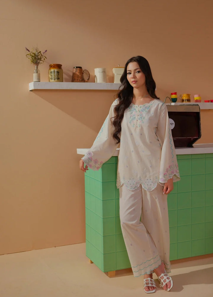 Dhaga Women RTW Embroidered Lawn 2 Piece Suit DHA-HK - Casual Collection