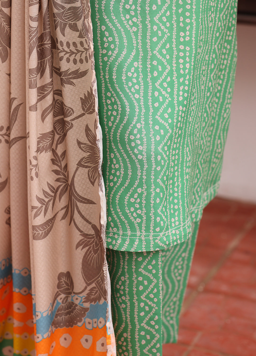 Hz Textiles Unstitched Printed Viscose Twill 3 Piece Suit HZ26UVT VT-5033 - Winter Collection