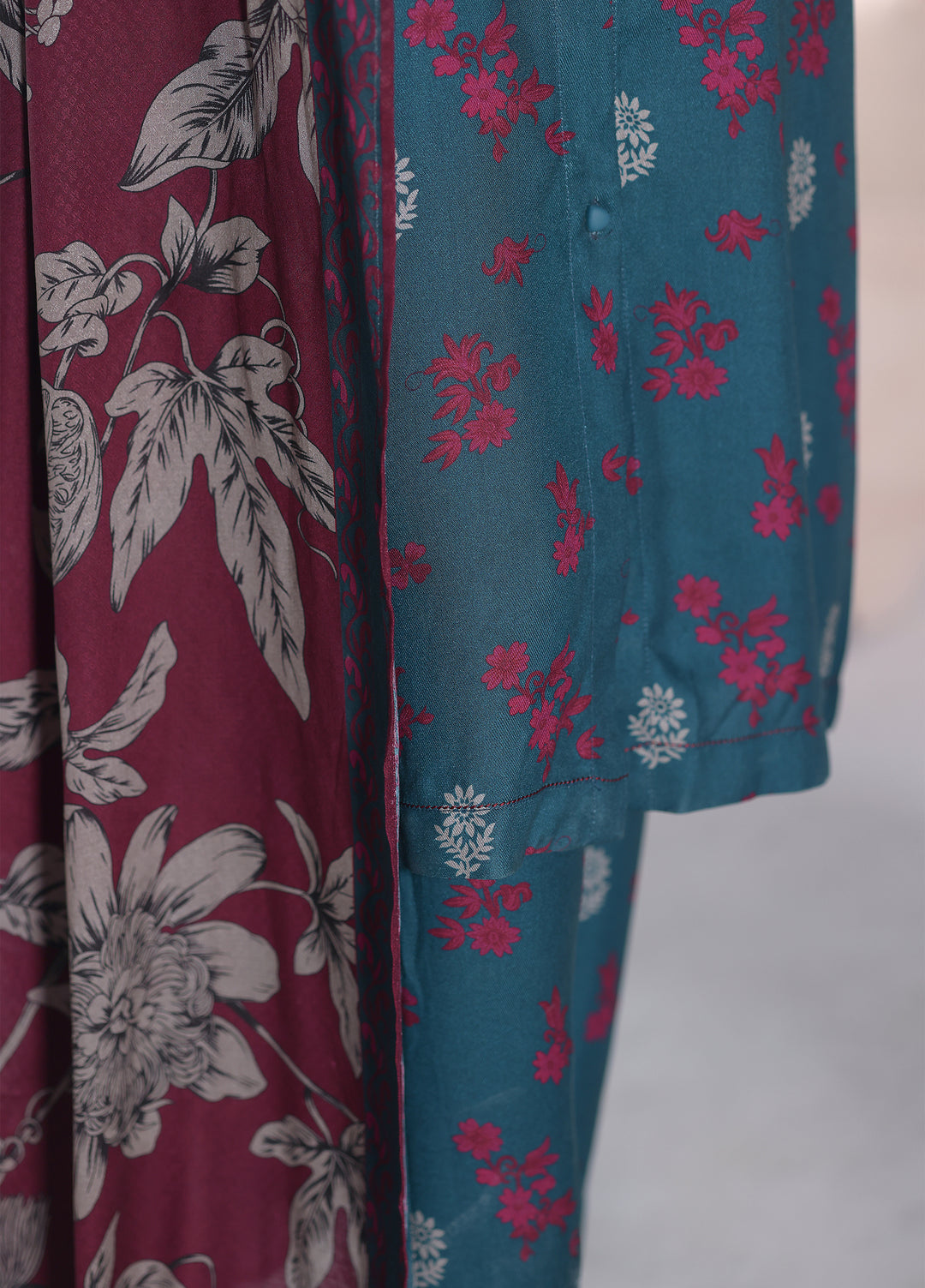 Hz Textiles Unstitched Printed Viscose Twill 3 Piece Suit HZ26UVT VT-5041 - Winter Collection