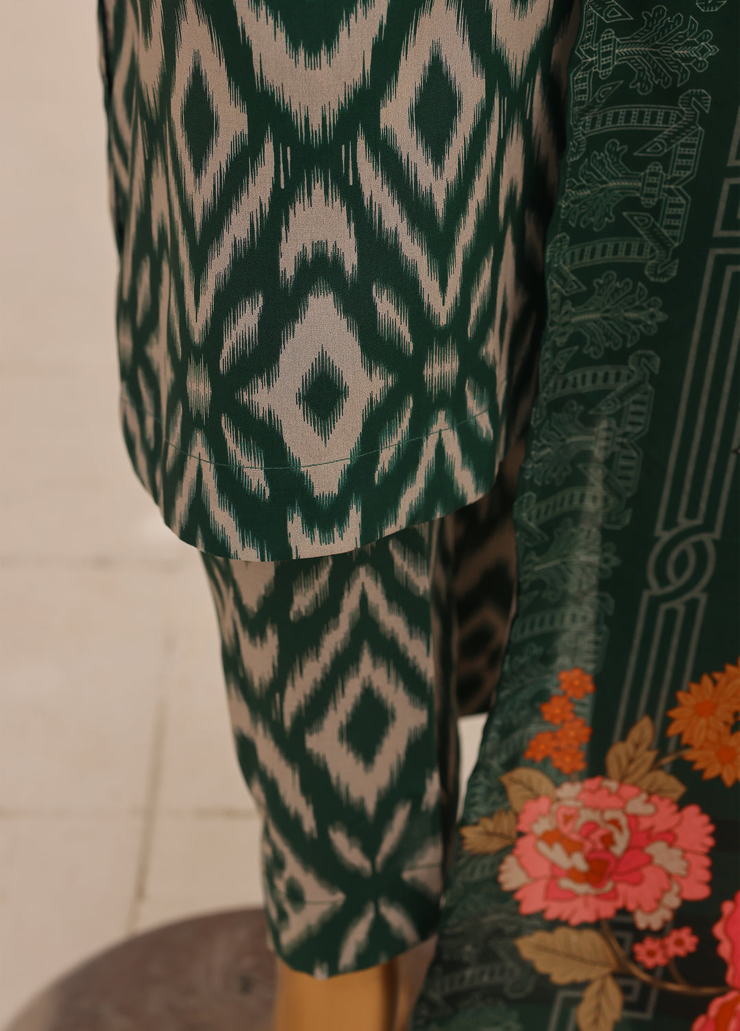 Hz Textiles Unstitched Printed Viscose Linen 3 Piece Suit HZ26ULW LW-5071 - Winter Collection