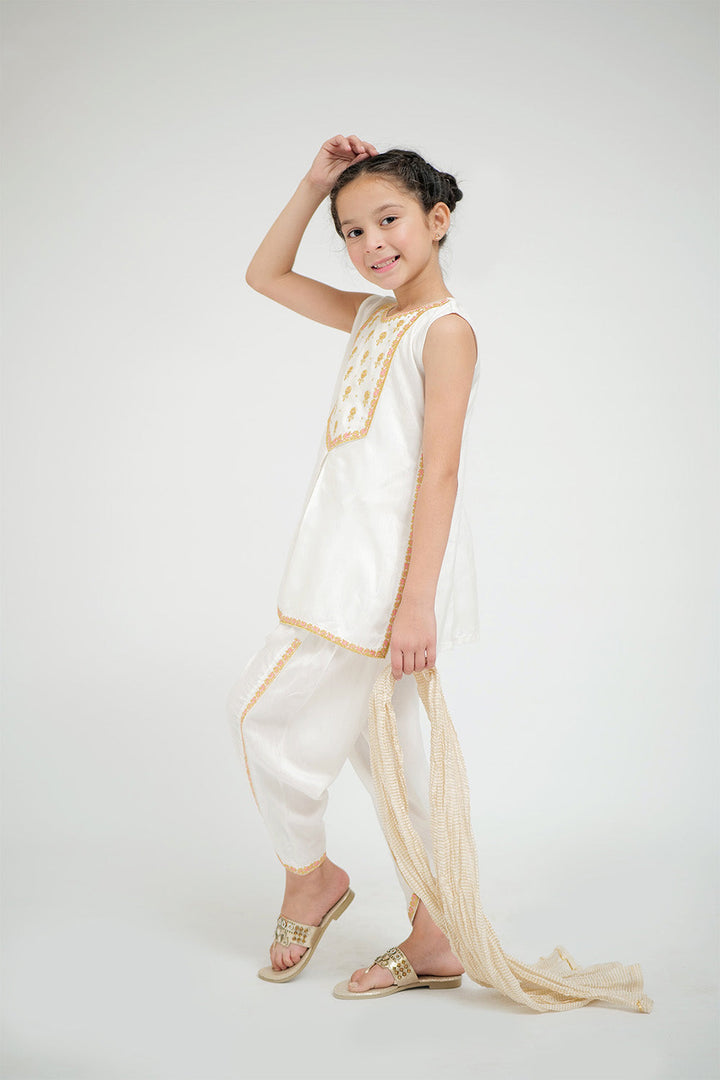 Senorita Kids RTW White and Gold Formal 3 Piece Suit Grip Viscose KDD-02646 - Winter Collection