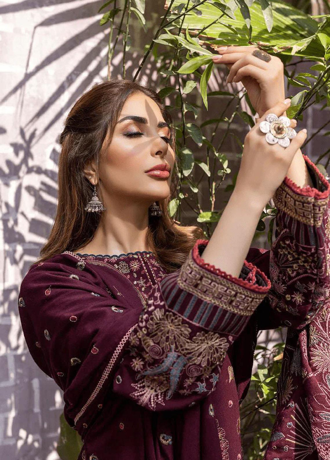 Laadli by Humdum Embroidered Woolen Suits Unstitched 3 Piece HD22L D-06 - Winter Collection