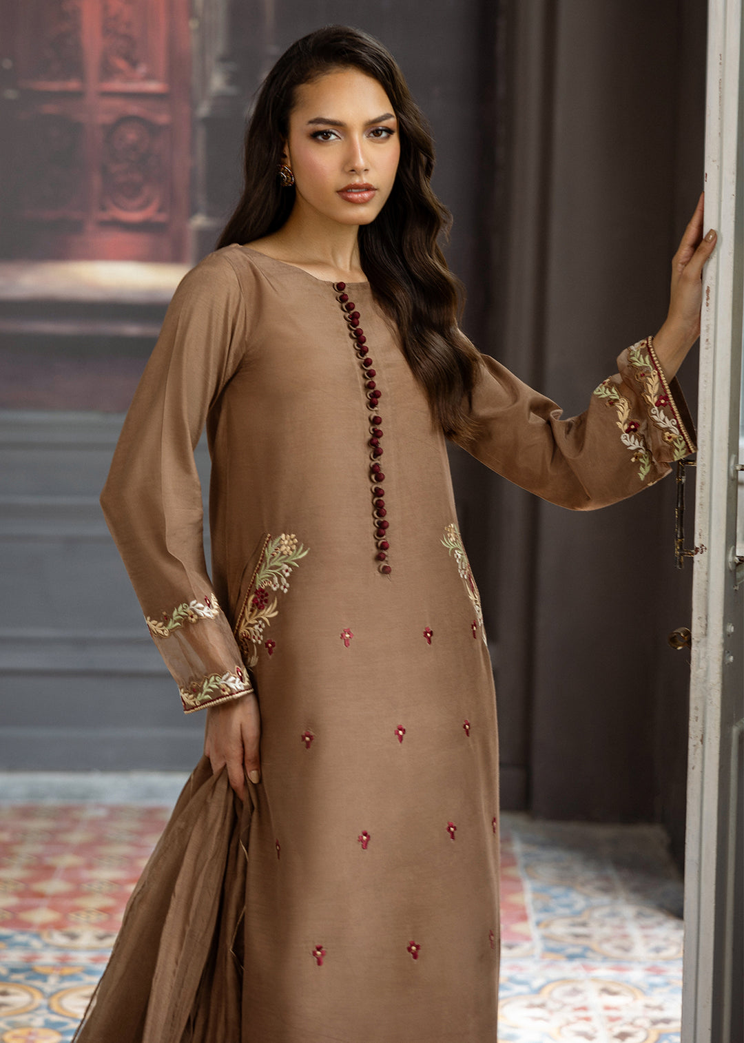 Elara by Mavie Women Pret Ramen Silk Taupe - Festive Collection