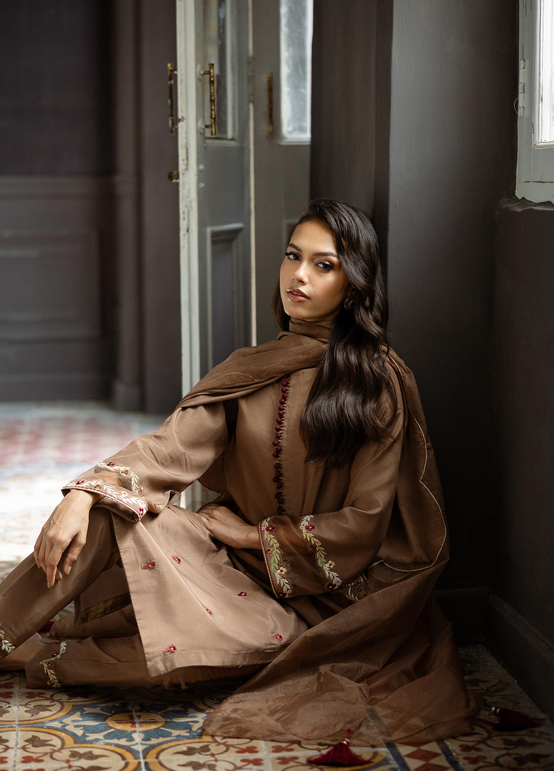 Elara by Mavie Women Pret Ramen Silk Taupe - Festive Collection