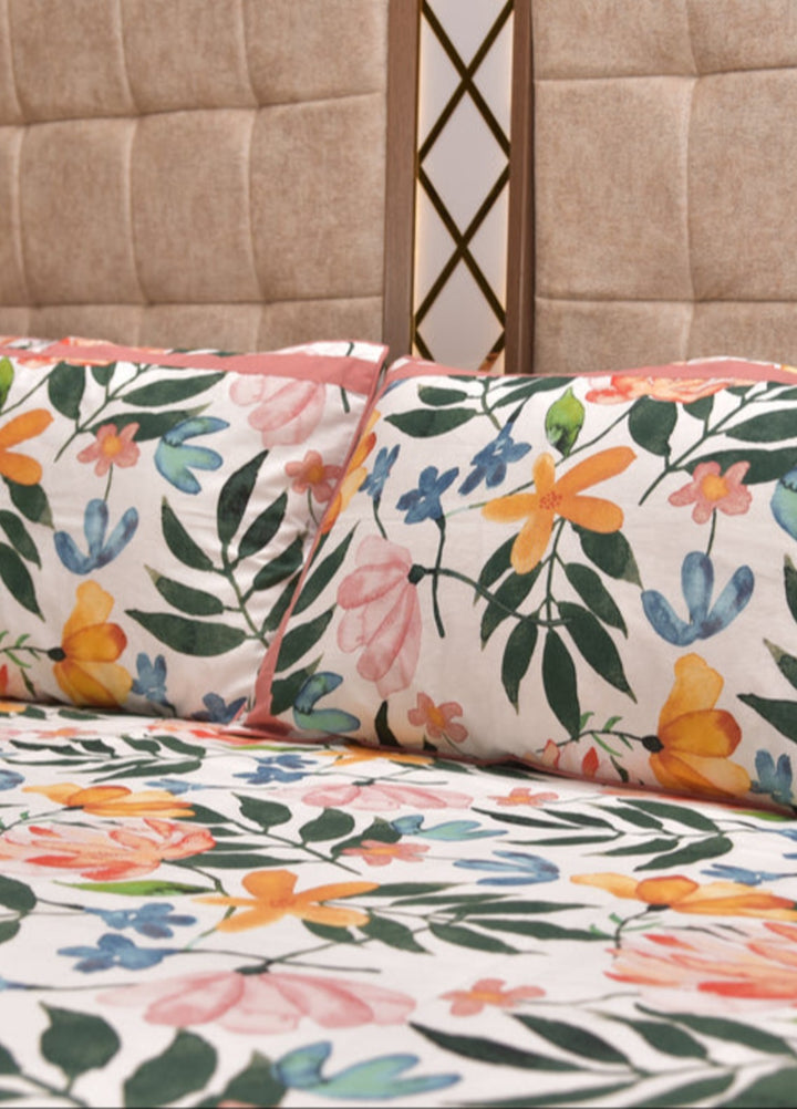 Innovative Official Patchwork Cotton Printed Bedsheet Set with 4 Pillows Covers - Wedding Collection