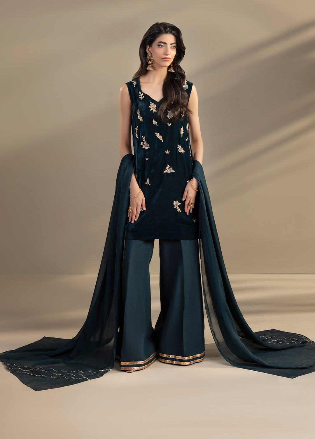 Noir by Mavie Pret Luxury Velvet Miren - Festive Collection