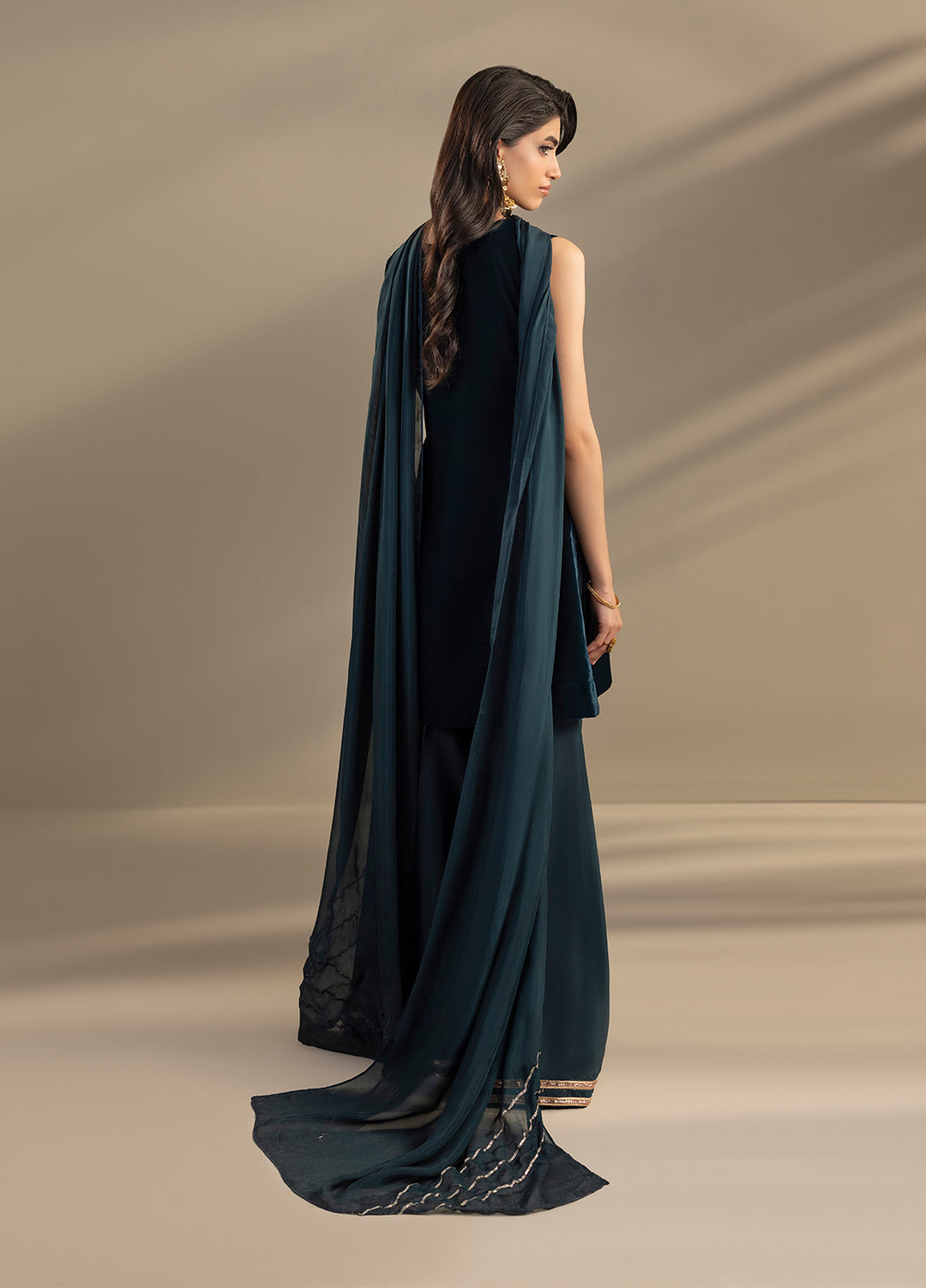 Noir by Mavie Pret Luxury Velvet Miren - Festive Collection