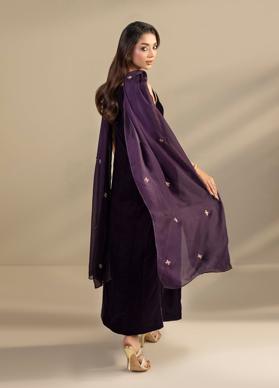 Noir by Mavie Pret Luxury Velvet Astra - Festive Collection
