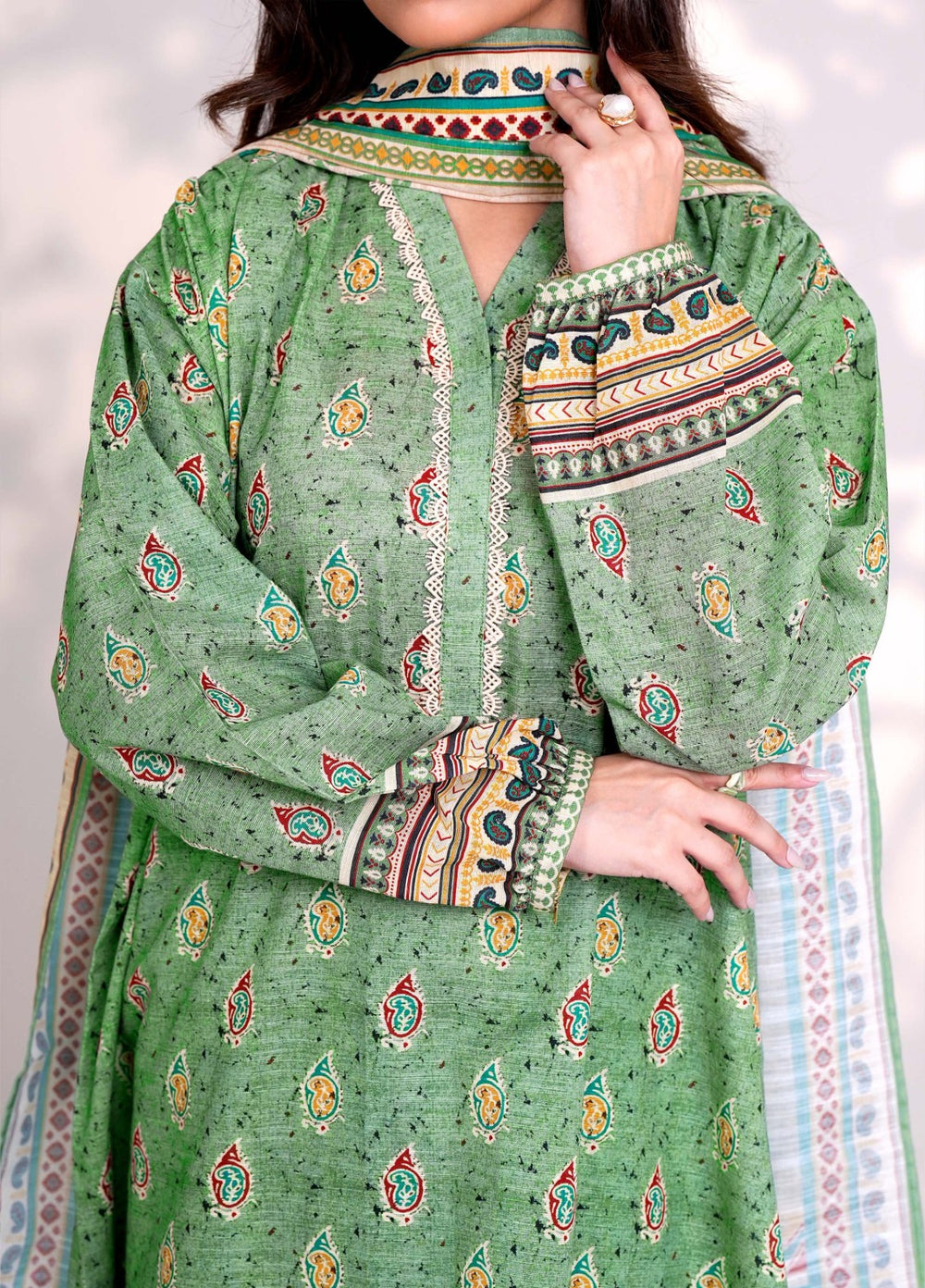 GUACAMOLE - Printed Unstitched Khaddar Suit (3 Piece) 3177