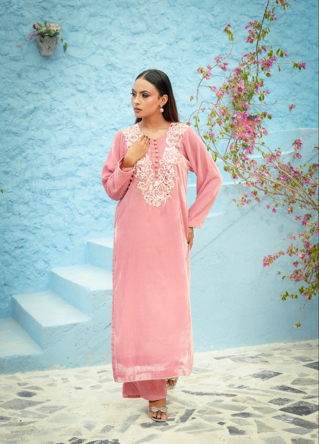 Noor e Mehal by Madiha Gohar Pret Luxury Embriodered 2 Piece Velvet Suit Noor e Gulabi - Formals Collection