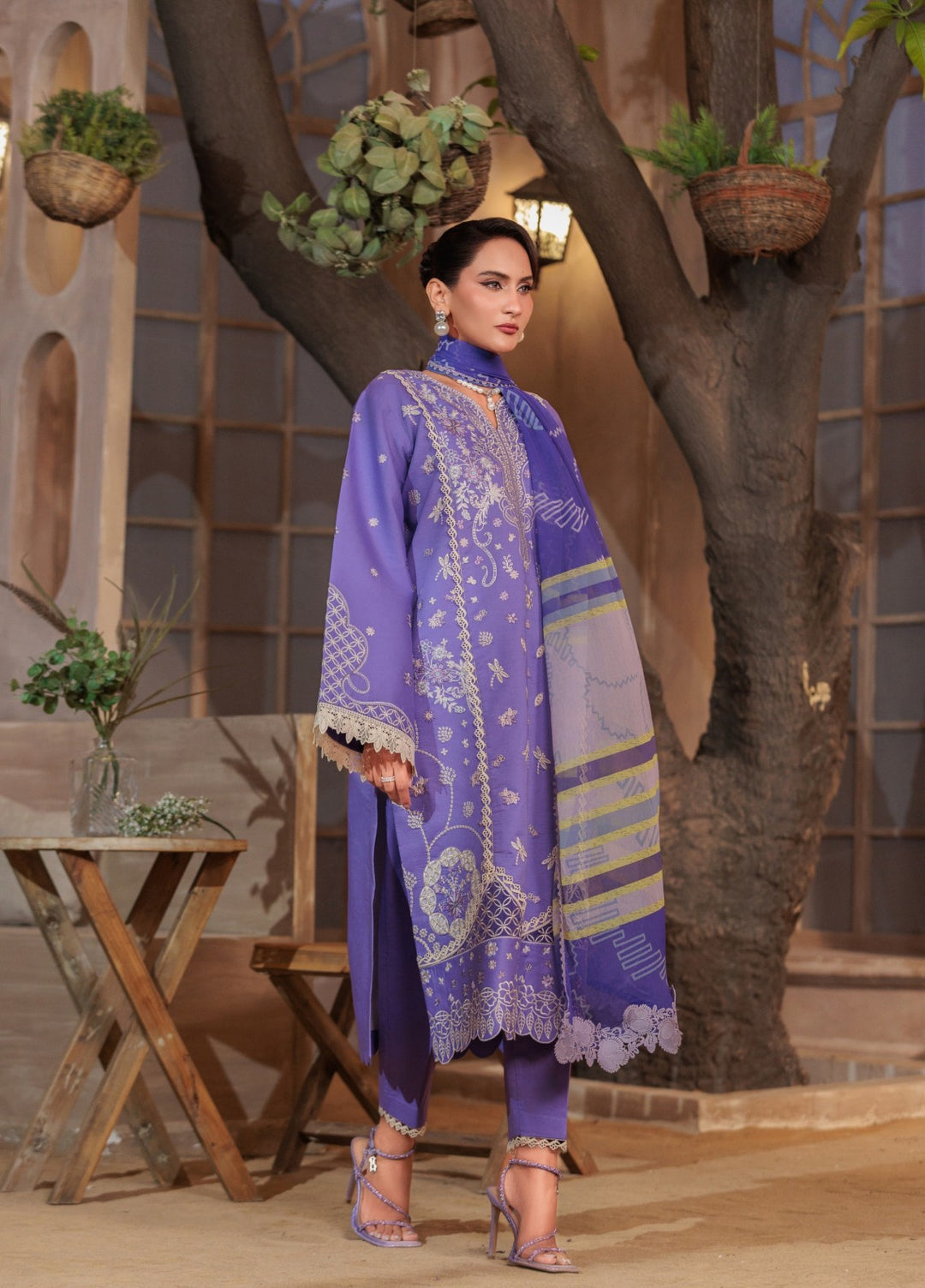 Rang e Gul by Huma Gul Unstitched Embroidered Lawn 3 Piece Suit HG-607 Laaj - Summer Collection