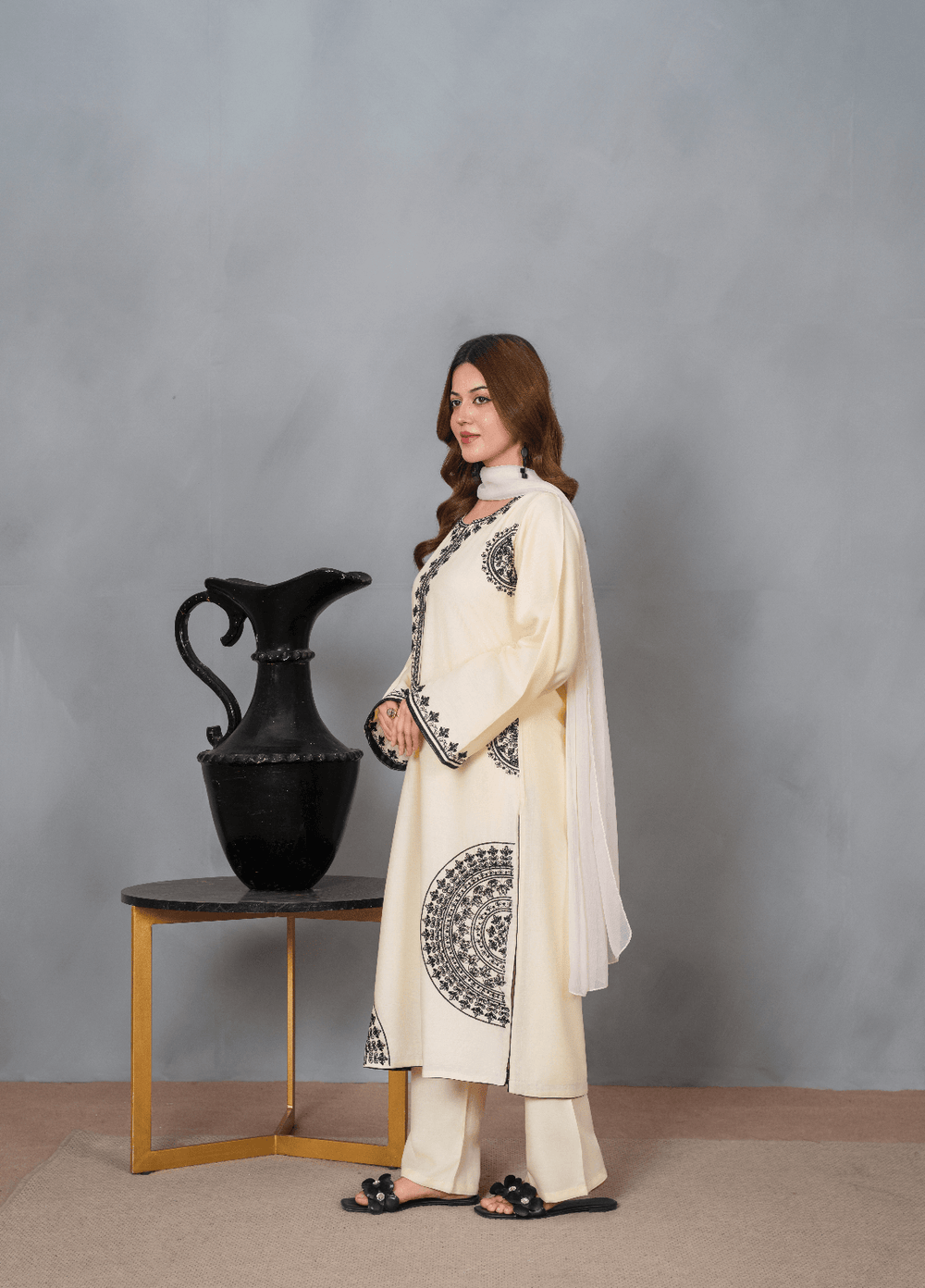 Fresh Fits by Haniya Mahnoor Women RTW Embroidered Linen 3 Piece Suit Mahira - Casual Collection