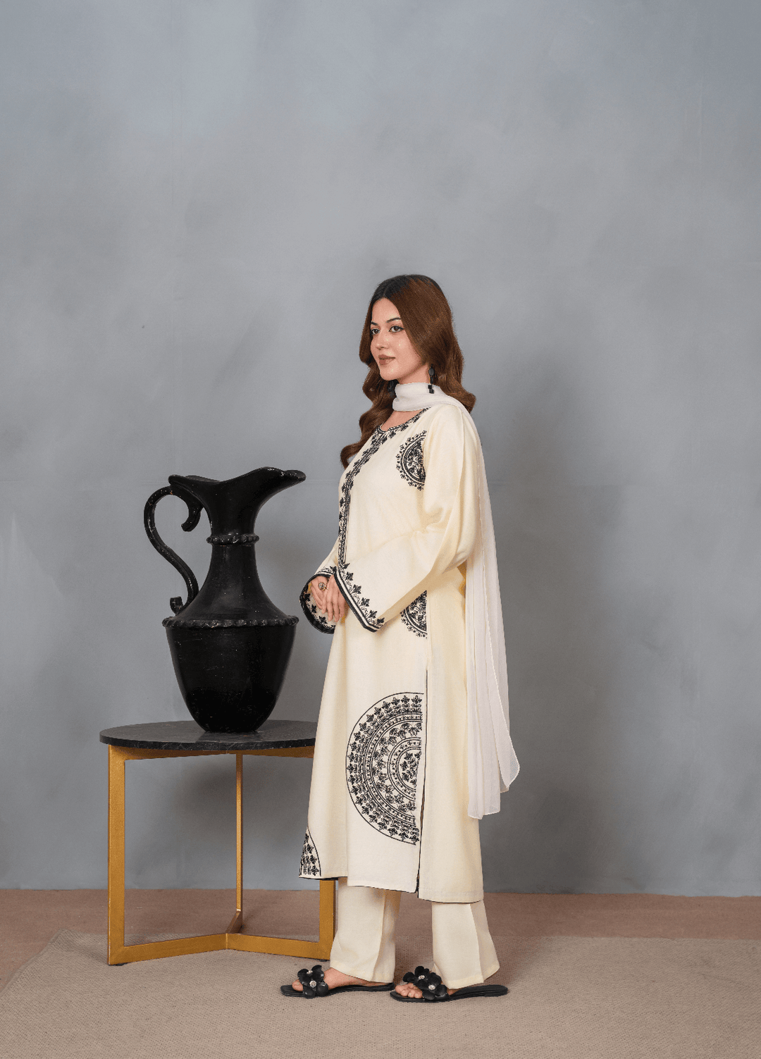 Fresh Fits by Haniya Mahnoor Women RTW Embroidered Linen 3 Piece Suit Mahira - Casual Collection