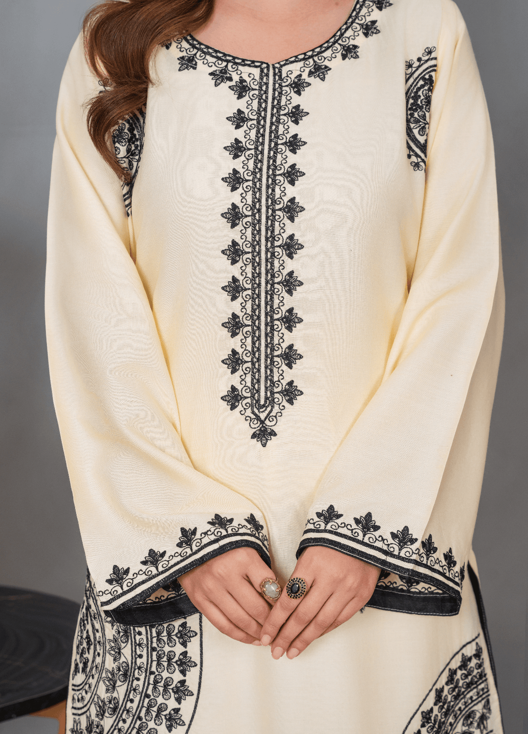 Fresh Fits by Haniya Mahnoor Women RTW Embroidered Linen 3 Piece Suit Mahira - Casual Collection