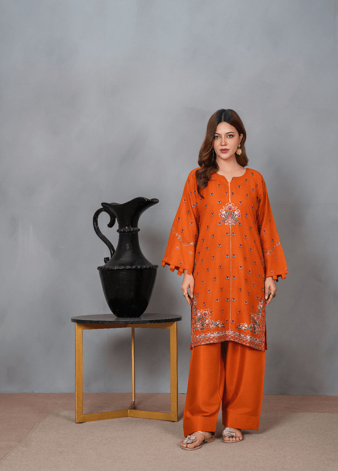Fresh Fits by Haniya Mahnoor Women RTW Embroidered Linen 2 Piece Suit Ayla - Casual Collection