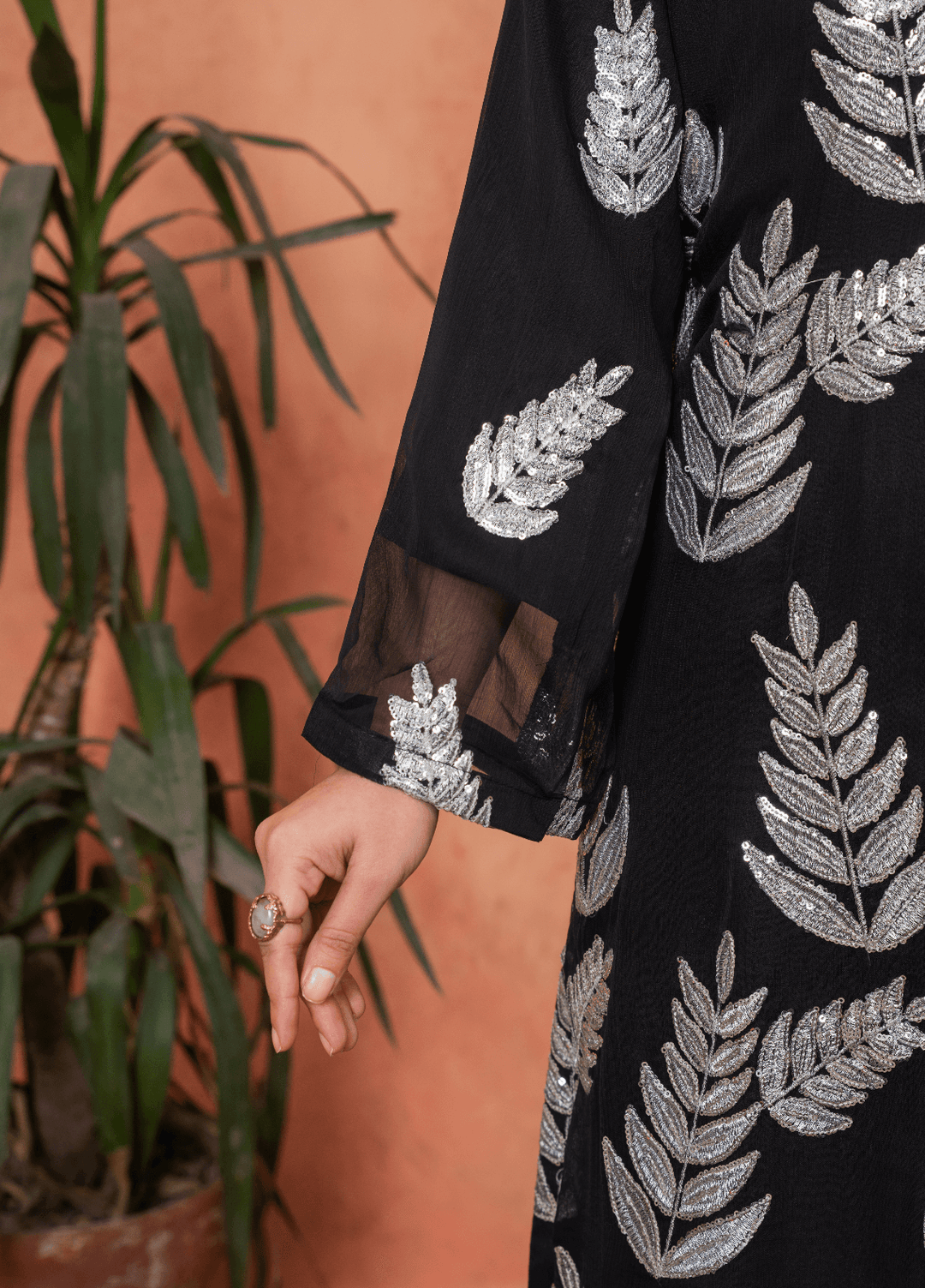 Zarqash by Haniya Mahnoor Women RTW Embroidered Crinkle Chiffon 3 Piece Suit Gulnaar - Festive Collection