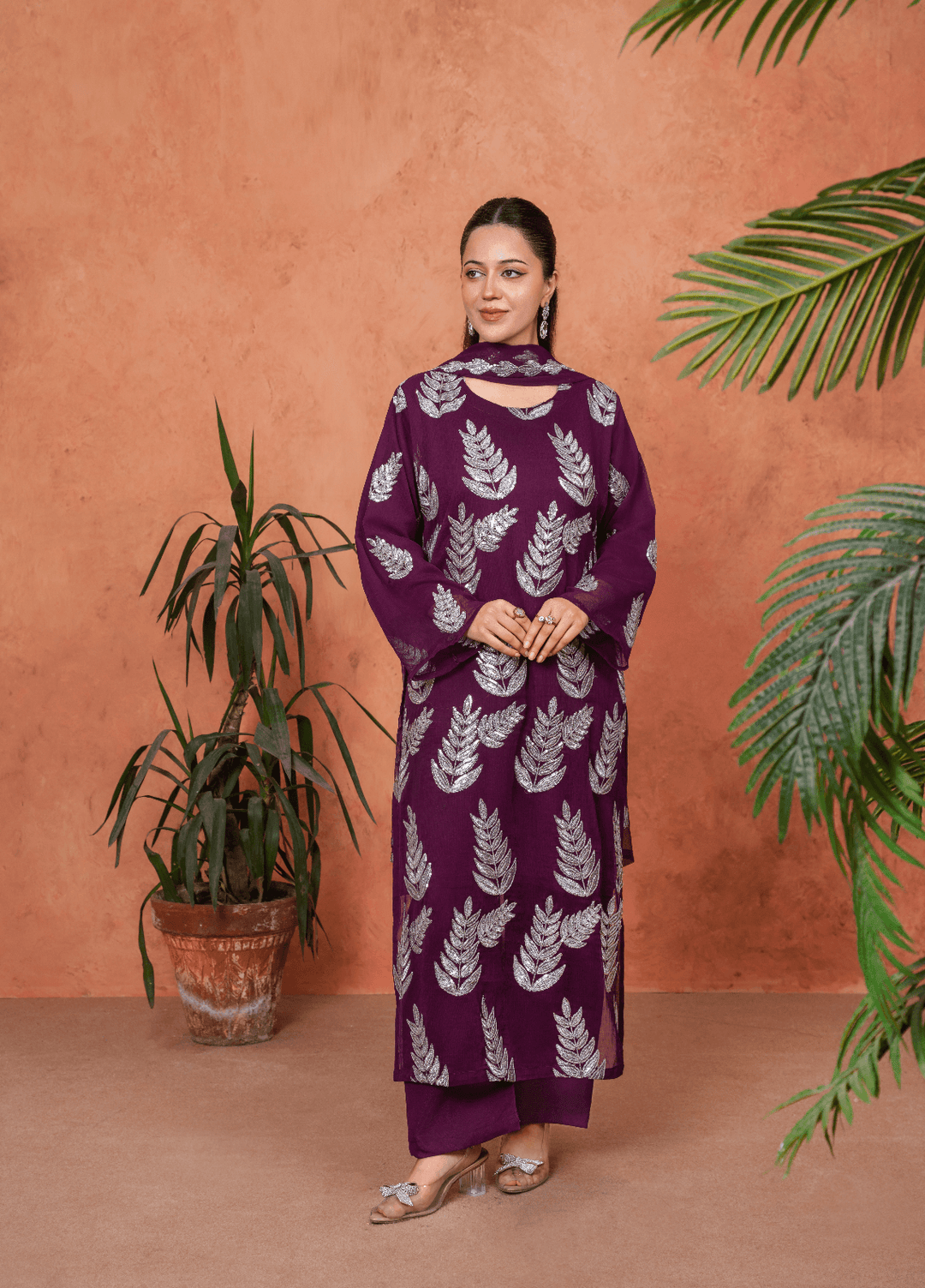 Zarqash by Haniya Mahnoor Women RTW Embroidered Crinkle Chiffon 3 Piece Suit Nayab - Festive Collection