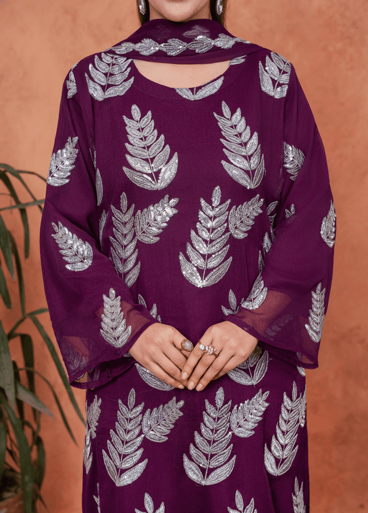Zarqash by Haniya Mahnoor Women RTW Embroidered Crinkle Chiffon 3 Piece Suit Nayab - Festive Collection
