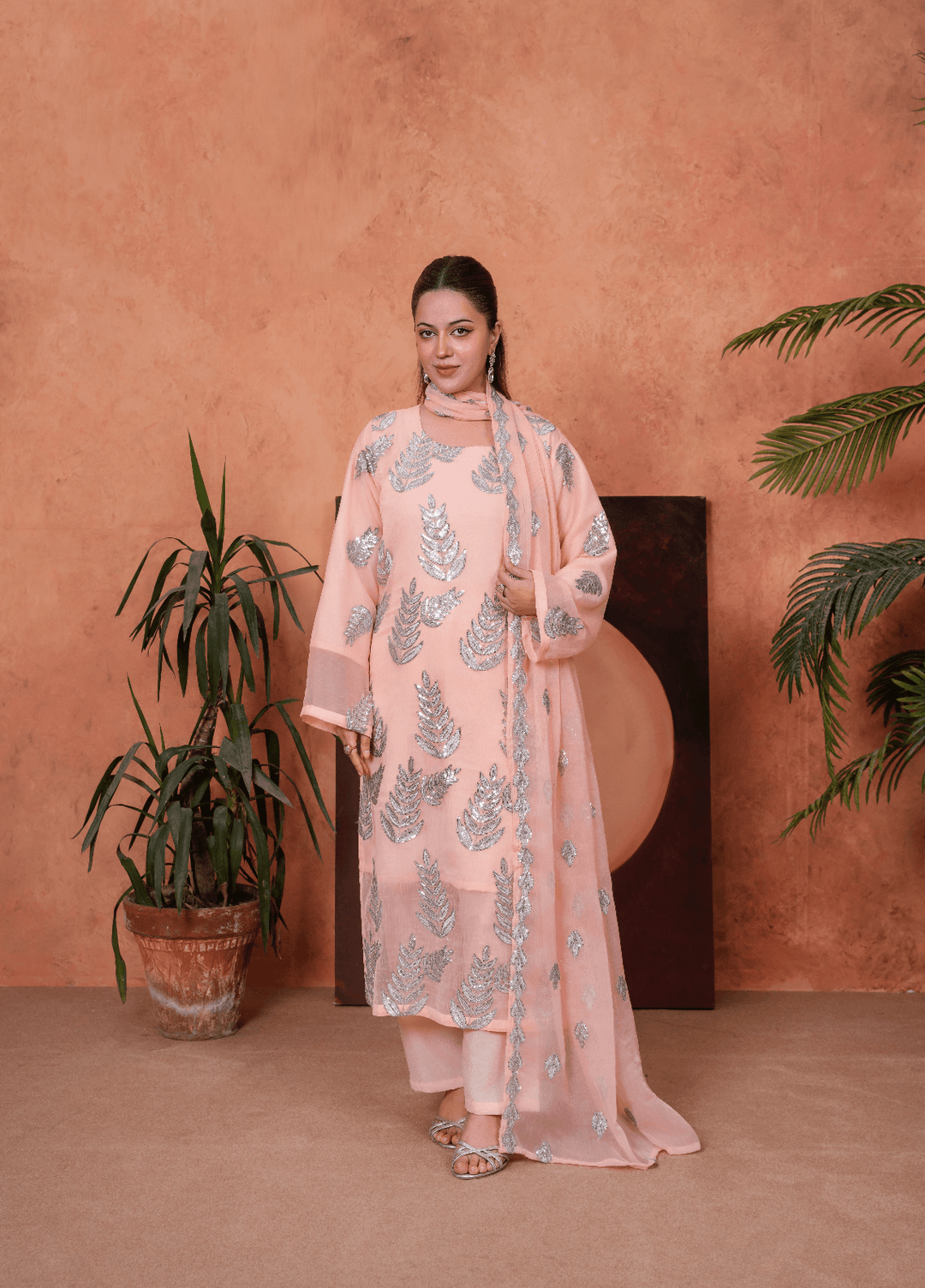 Zarqash by Haniya Mahnoor Women RTW Embroidered Crinkle Chiffon 3 Piece Suit Roshni - Festive Collection