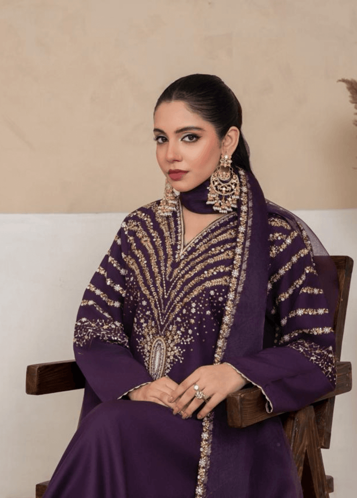 Zarqash by Haniya Mahnoor Women RTW Embroidered Linen 3 Piece Suit Dilkash - Festive Collection