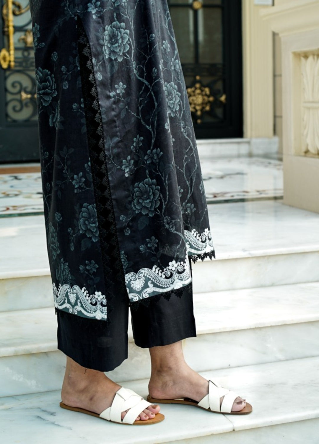 Zyna Unstitched Embroidered Lawn 3 Piece RIVA - Summer Collection