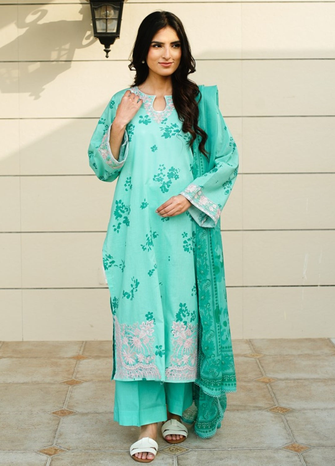 Zyna Unstitched Embroidered Lawn 3 Piece EIRA - Summer Collection
