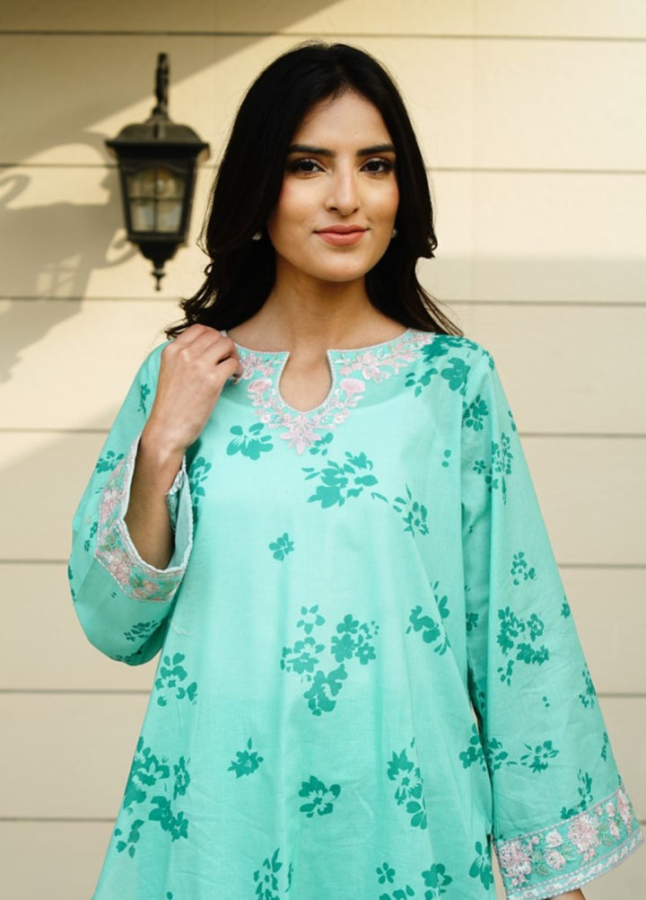 Zyna Unstitched Embroidered Lawn 3 Piece EIRA - Summer Collection