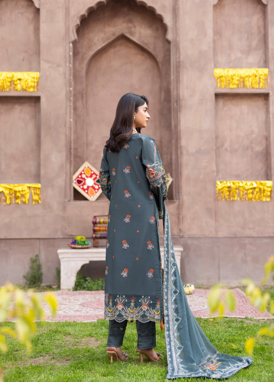 Mah e Noor by Tessa Women Embroidered Lawn 3 Piece Suit Royal Firdaus - Festive Collection