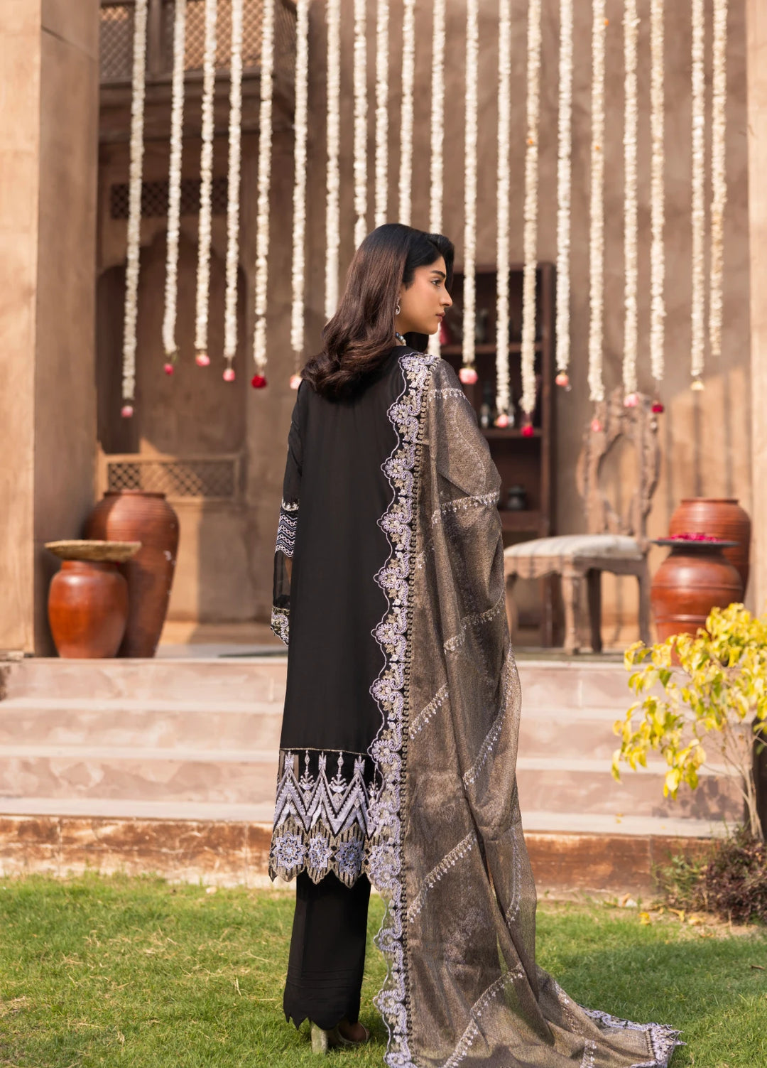 Mah e Noor by Tessa Women Embroidered Lawn 3 Piece Suit Black Royale - Festive Collection