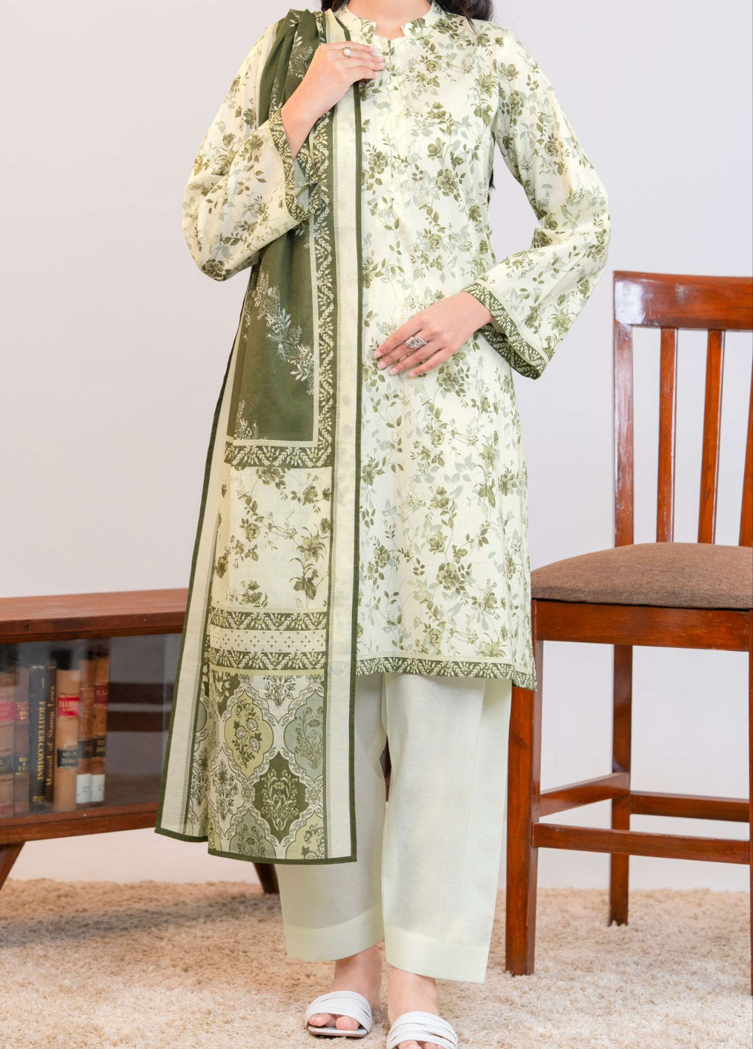 Nayab From Narmin by Narkin's Unstitched Printed Lawn 3 Piece Suit NUSLW3403 Summer Collection