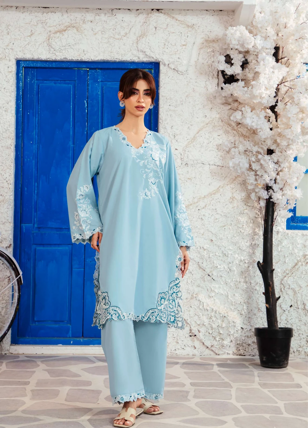 Noore by Amal RTW Embroidered Blended Lawn 2 Piece Suit Elaf Casual Collection