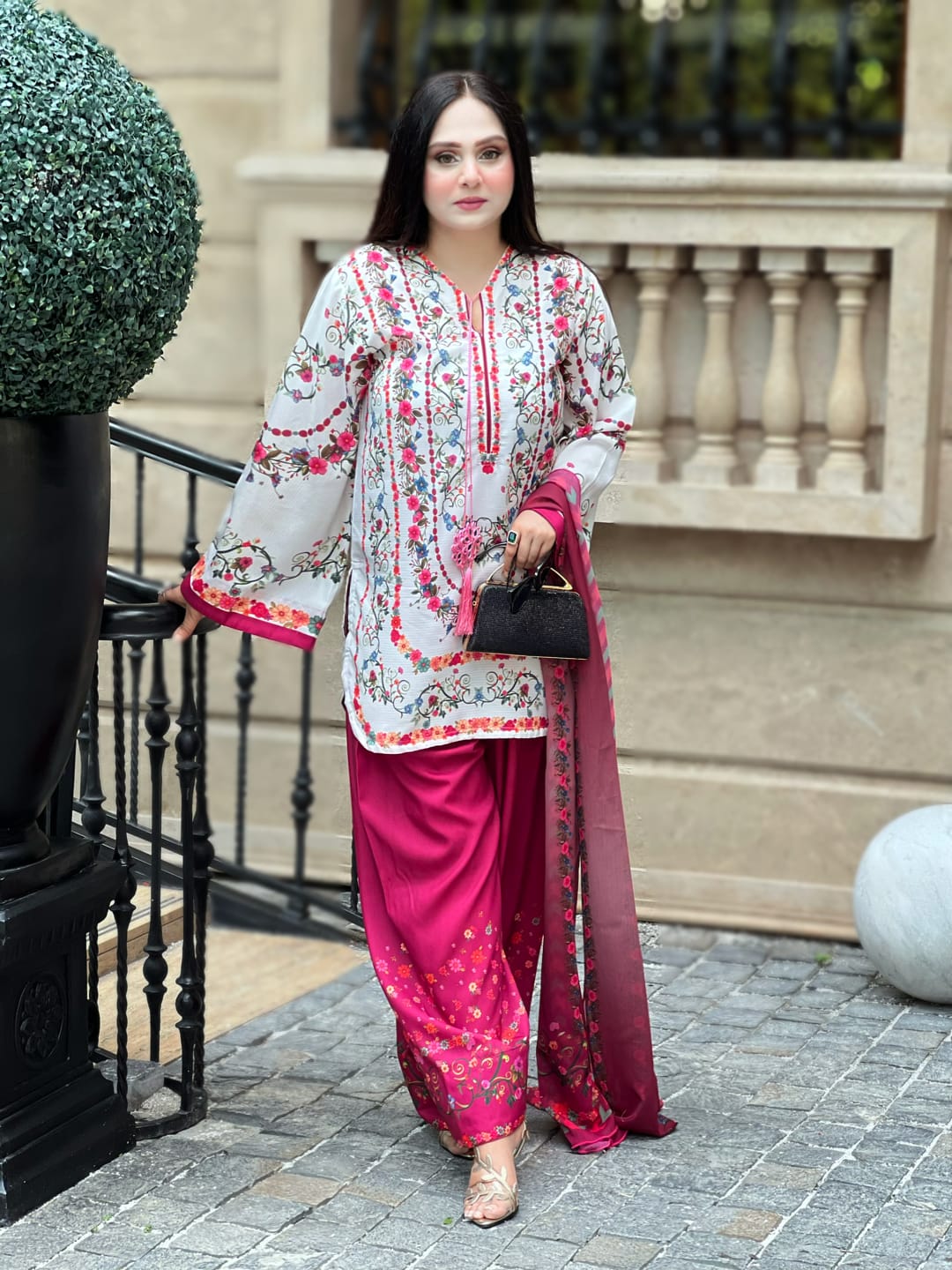 Syra's Atelier RTW Printed Lawn 3 Piece Suit Jahan Ara Pink Casual Collection