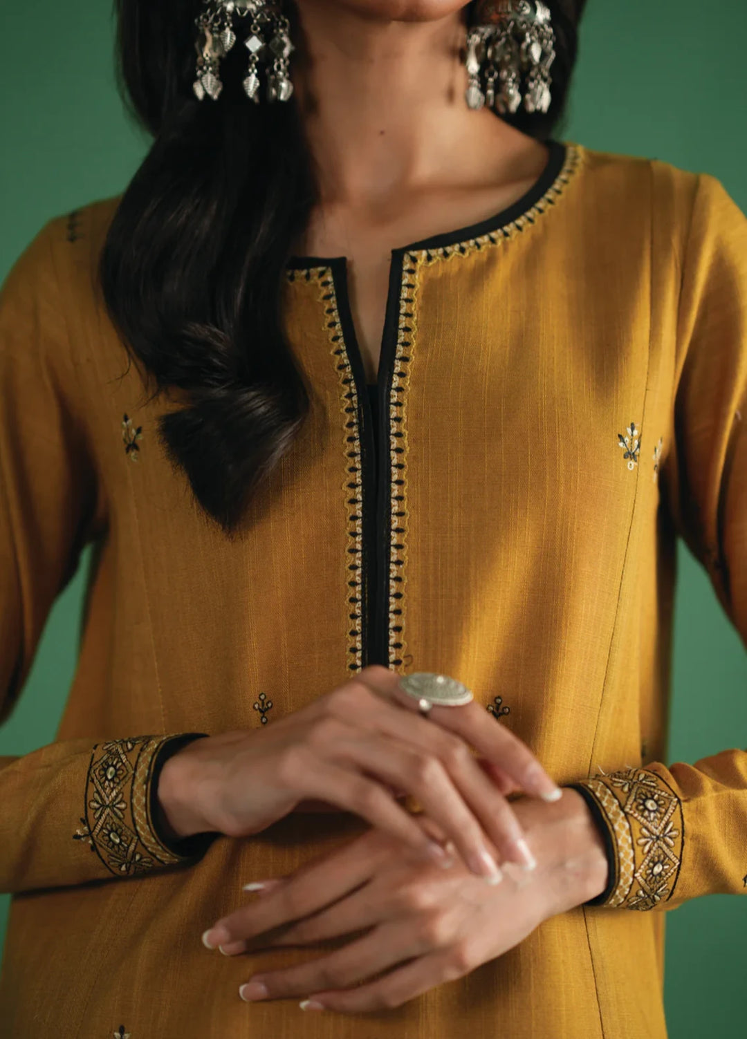 Winter Weave by Jahaan RTW Embroidered Khaddar 3 Piece Suit Zimi Casual Collection