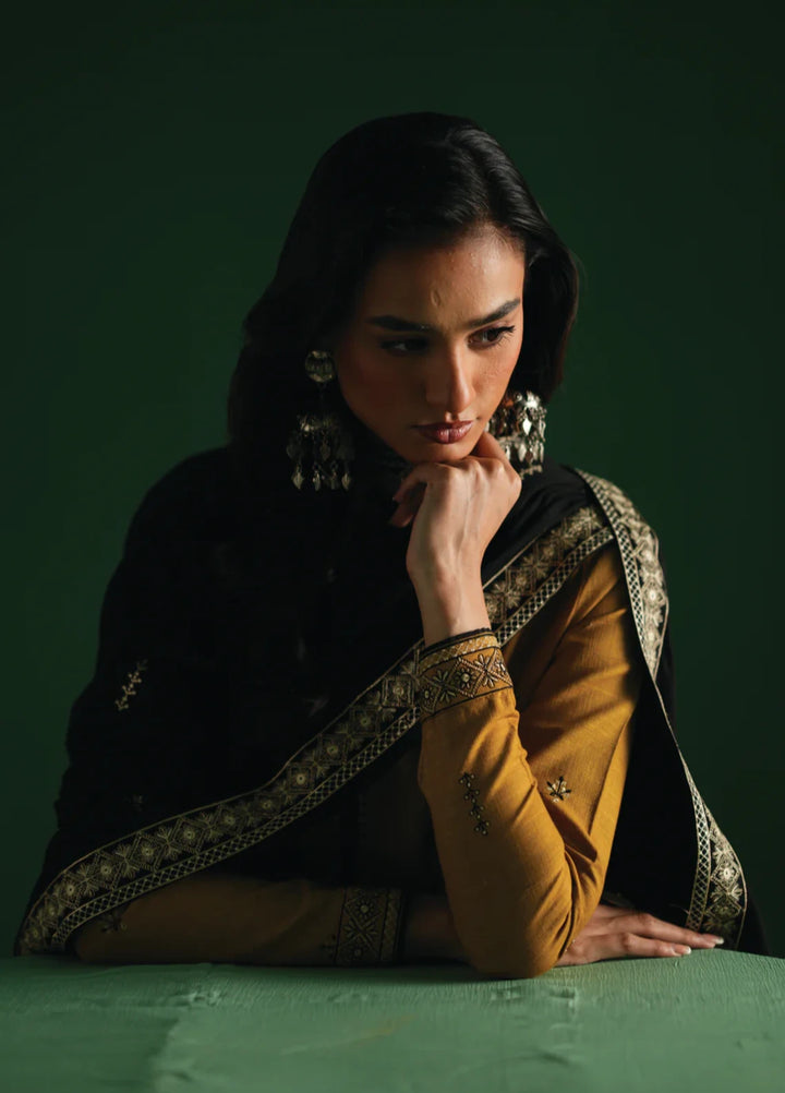 Winter Weave by Jahaan RTW Embroidered Khaddar 3 Piece Suit Zimi Casual Collection