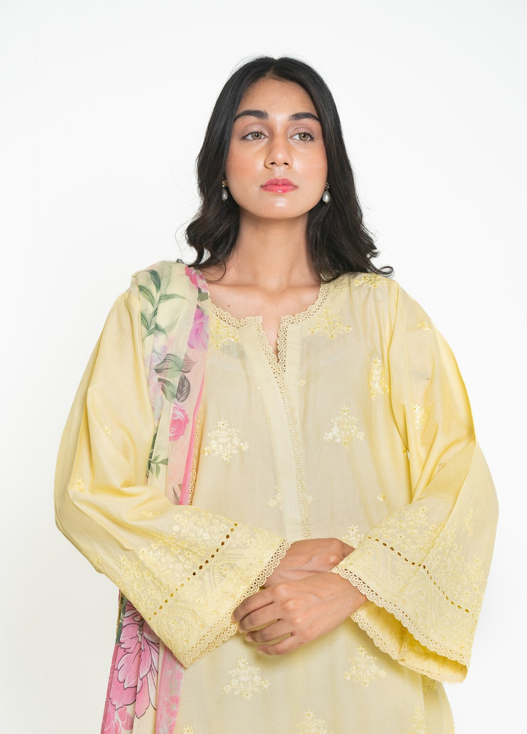 Zyna Lux Women RTW Embroidered Lawn 3 Piece Suit LUREA Casual Collection
