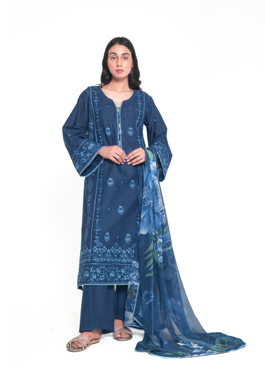 Zyna Lux Women RTW Embroidered Lawn 3 Piece Suit AMIA Casual Collection