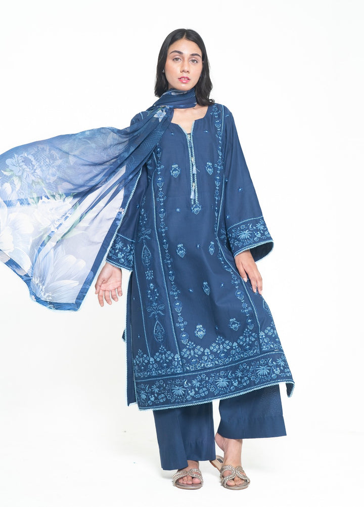 Zyna Lux Women RTW Embroidered Lawn 3 Piece Suit AMIA Casual Collection
