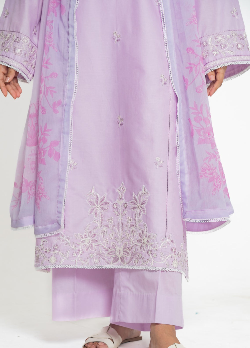 Zyna Lux Women RTW Embroidered Lawn 3 Piece Suit ZIVA Casual Collection