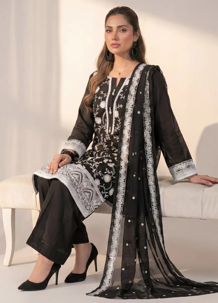 Salitex Unstitched Embroidered Lawn 3 Piece Suit SUNS8MO505 Casual Collection