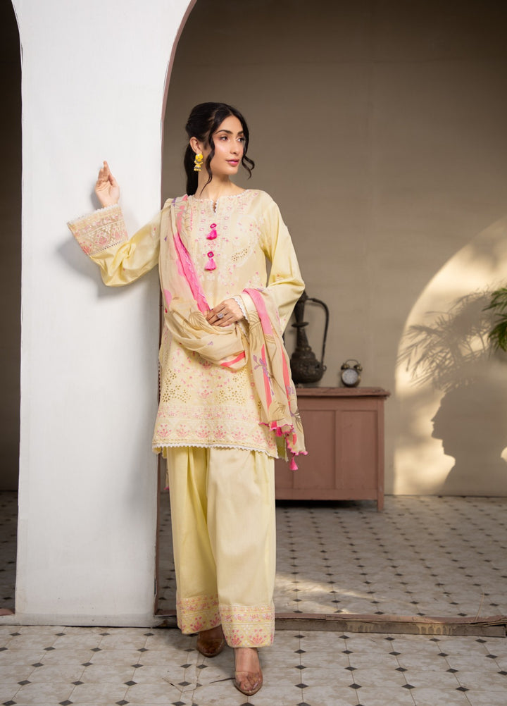 Syra's Atelier Women RTW Embroidered Lawn 3 Piece Suit Noor e Kiran Farshi Festive Collection
