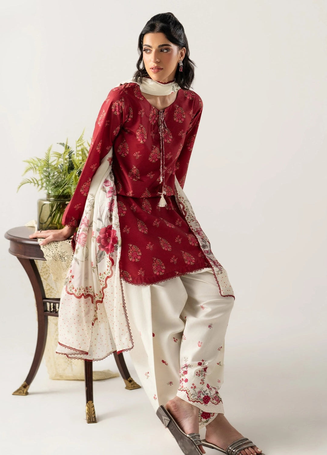 Zaymal Women RTW Printed Blended Lawn 3 Piece Suit MAROON IVORY Casual Collection
