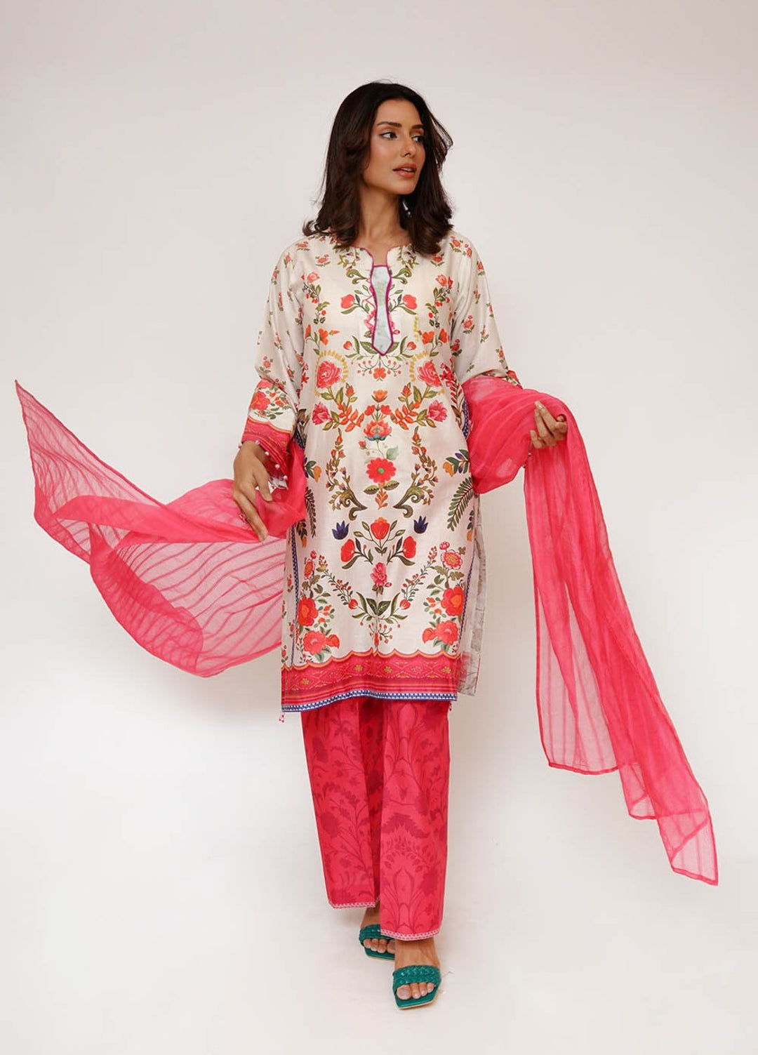 Mid Summer by Senorita Women RTW Printed Lawn Cotton 3 Piece Suit LAD-03507 Casual Collection
