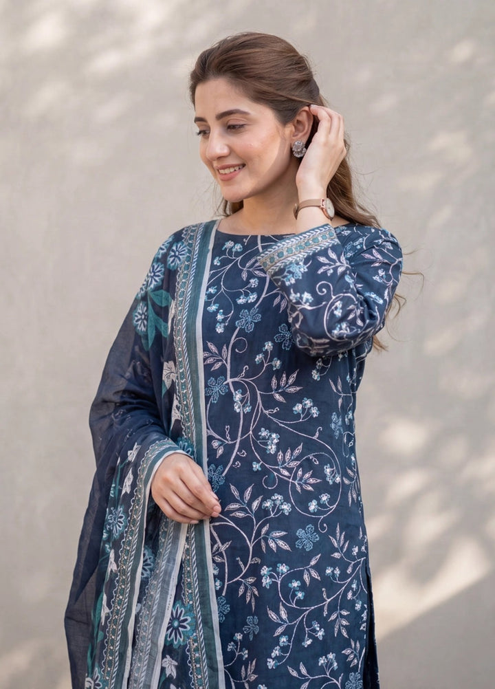 Salitex Women Unstitched Printed Lawn 3 Piece Suit SUNS8ASI521 Casual Collection