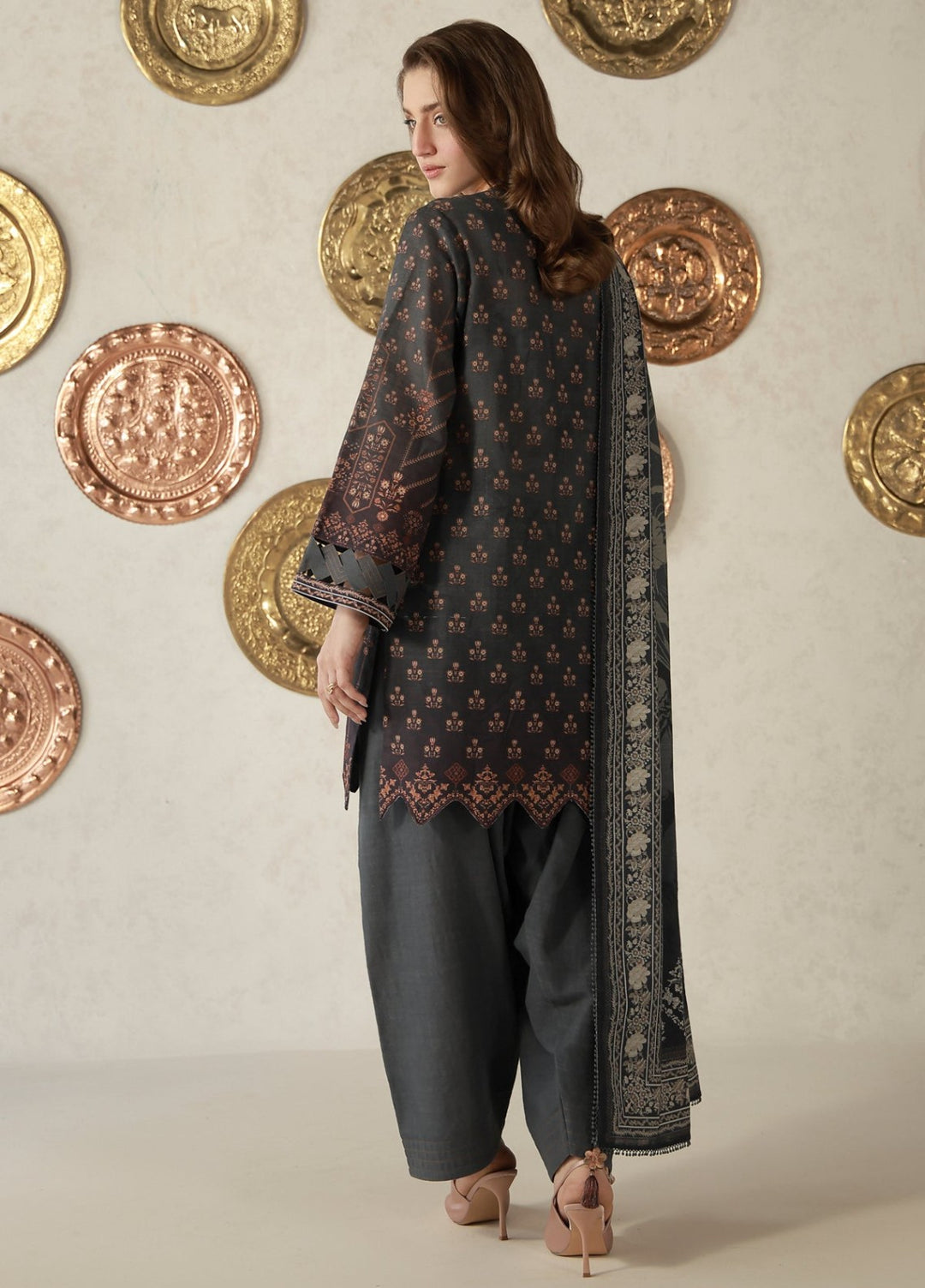 Sahar Unstitched Printed Khaddar 3 Piece Suit Cendreva Winter Collection