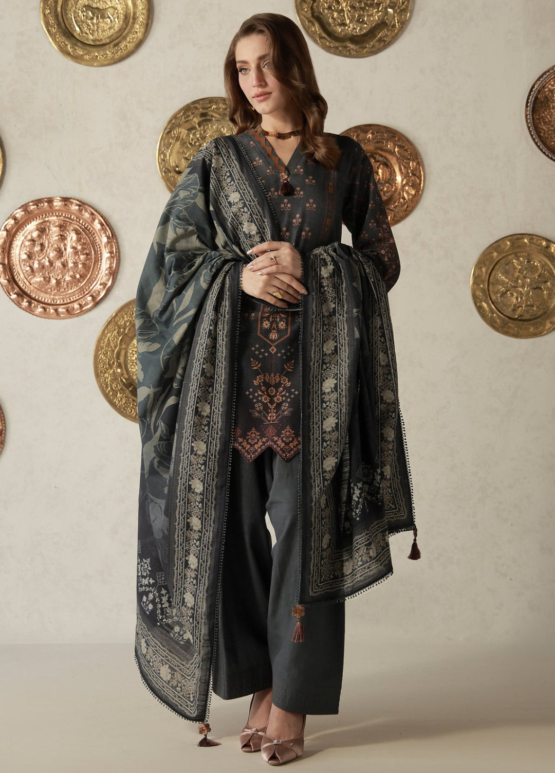 Sahar Unstitched Printed Khaddar 3 Piece Suit Cendreva Winter Collection