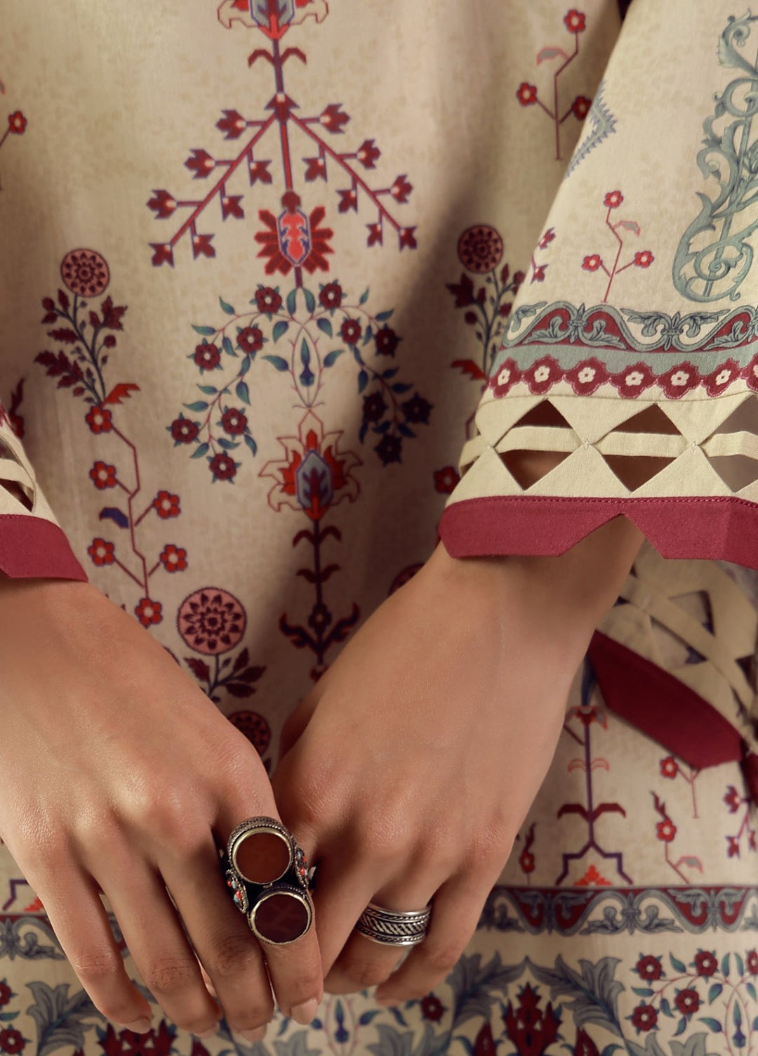 Sahar Unstitched Printed Viscose 3 Piece Suit Burgelune Winter Collection