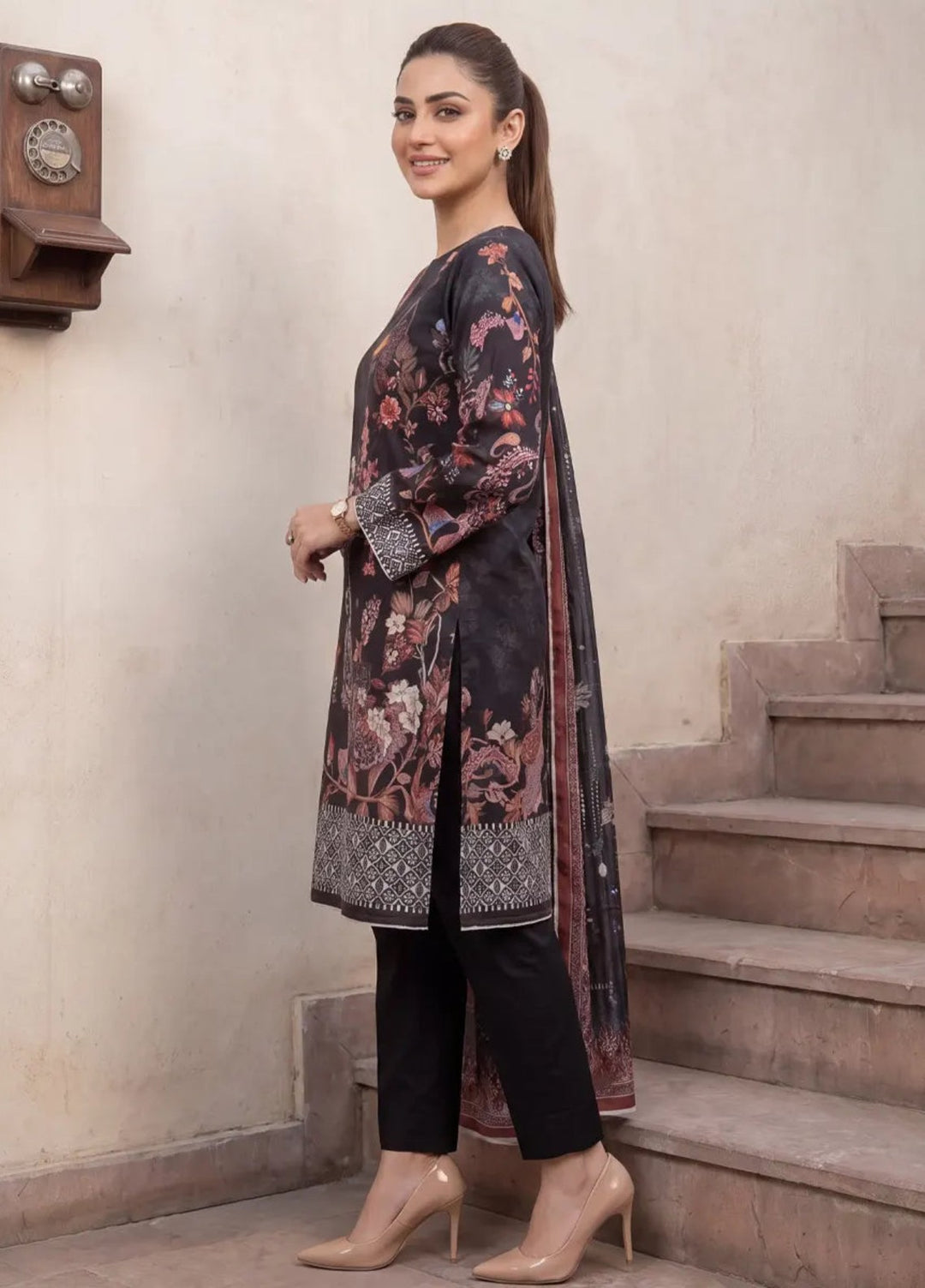 Salitex Unstitched Printed Cambric 3 Piece Suit SUNS8HA1003 Casual Collection