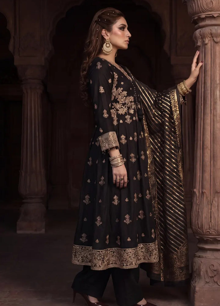 Salitex Unstitched Embroidered Raw Silk 3 Piece Suit WP7L3PEF465 Festive Collection