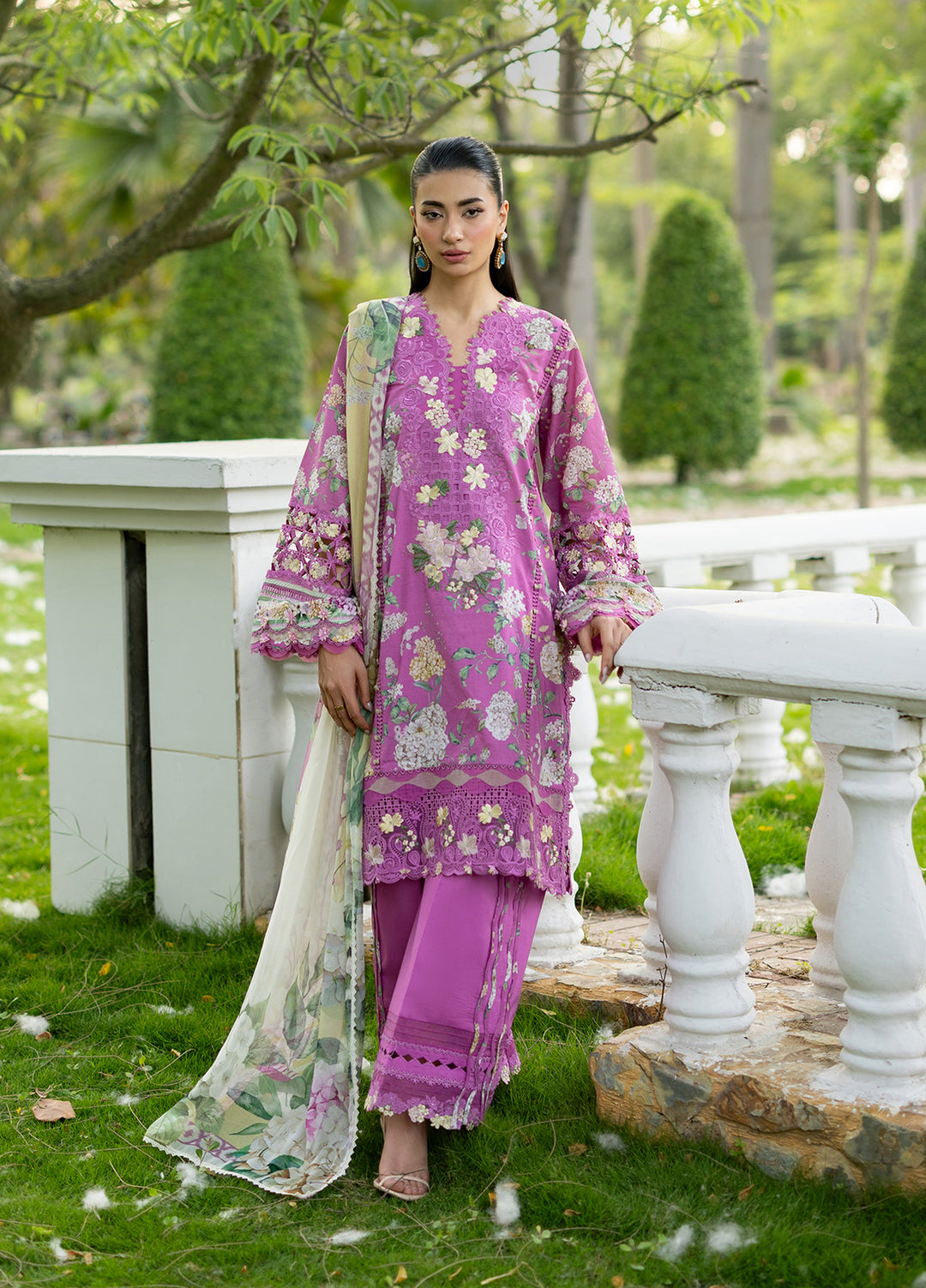Signature by Elaf Unstitched Embroidered Lawn 3 Piece Suit EL26USLE Kiara ESG-7B - Eid Collection