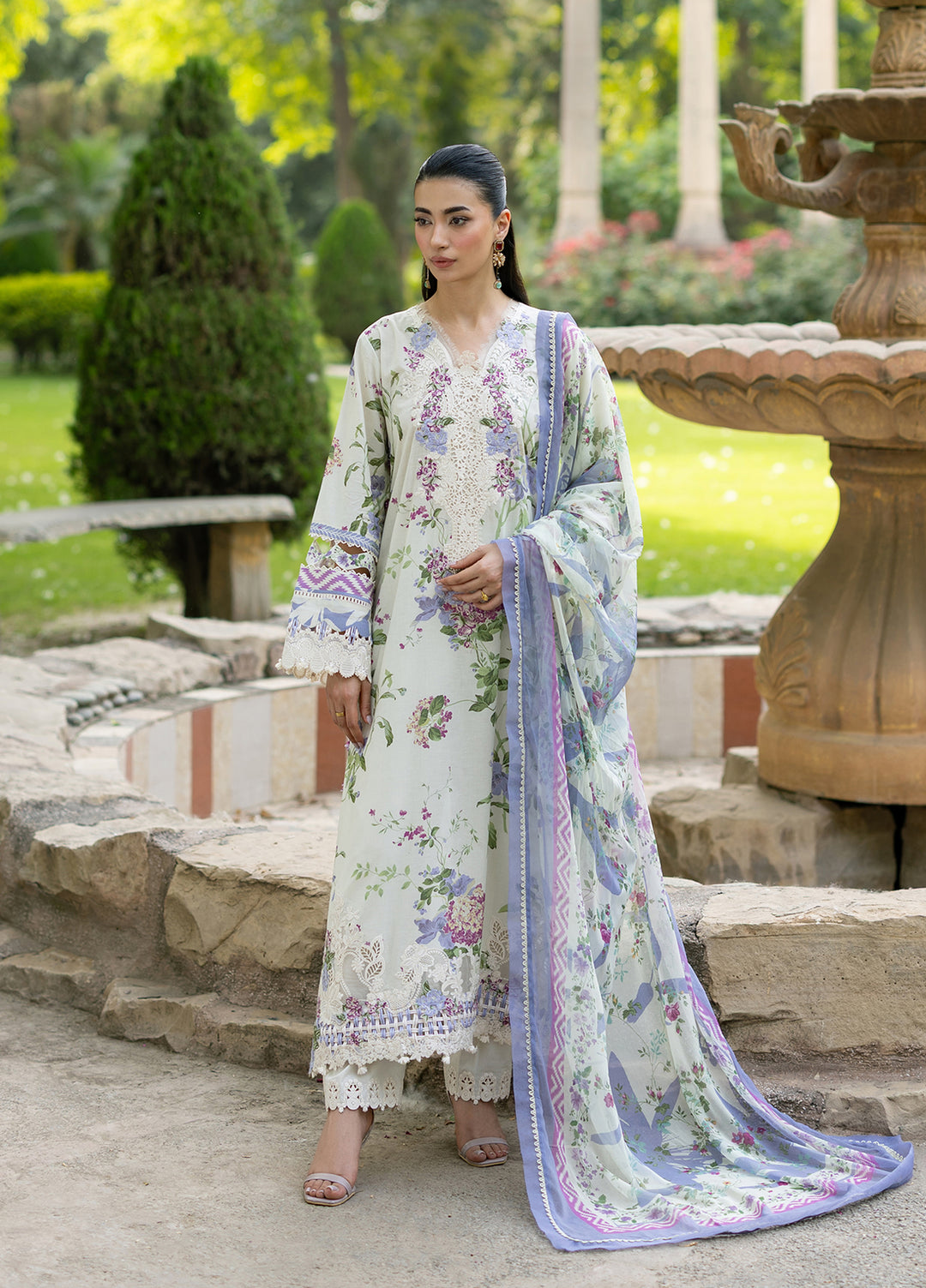Signature by Elaf Unstitched Embroidered Lawn 3 Piece Suit EL26USLE Katie ESG-3B - Eid Collection
